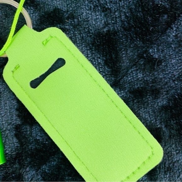 Water Bottle Pocket Key Finder Whistle Flashlight - Picture 5 of 8